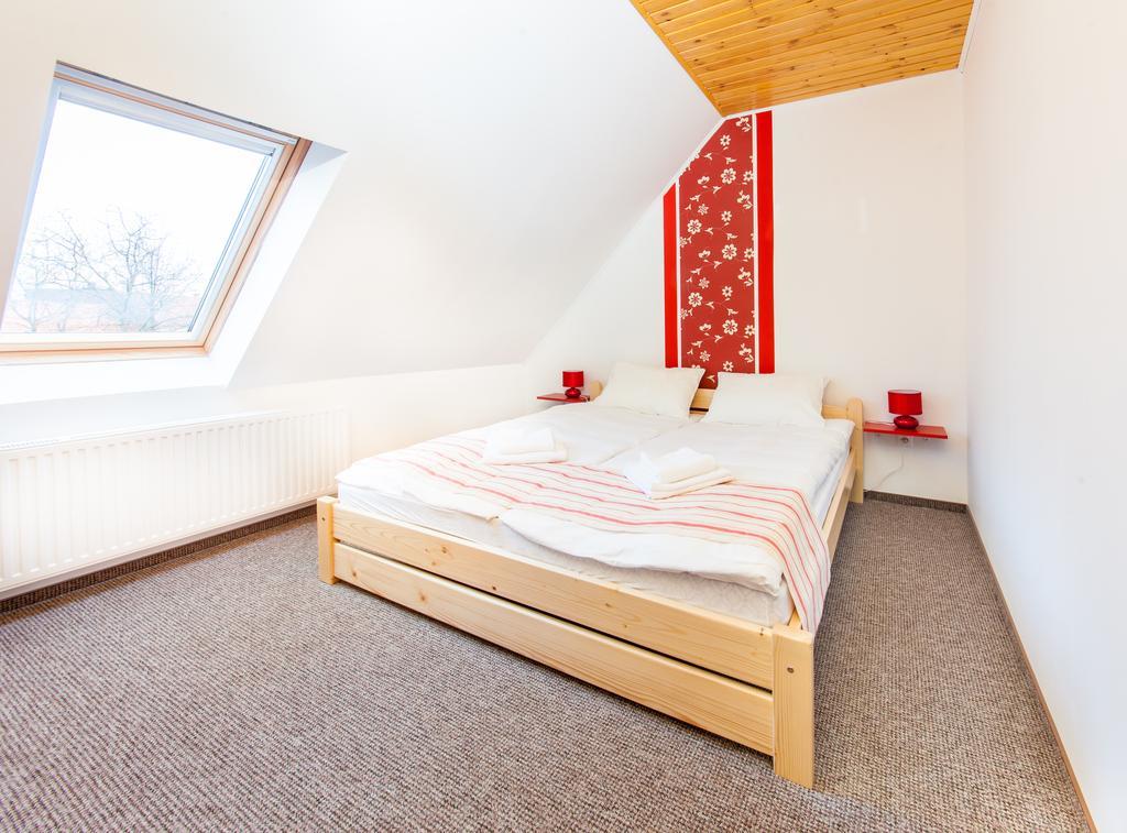 Rozmaring Vendégház Zengővárkony Habitación foto